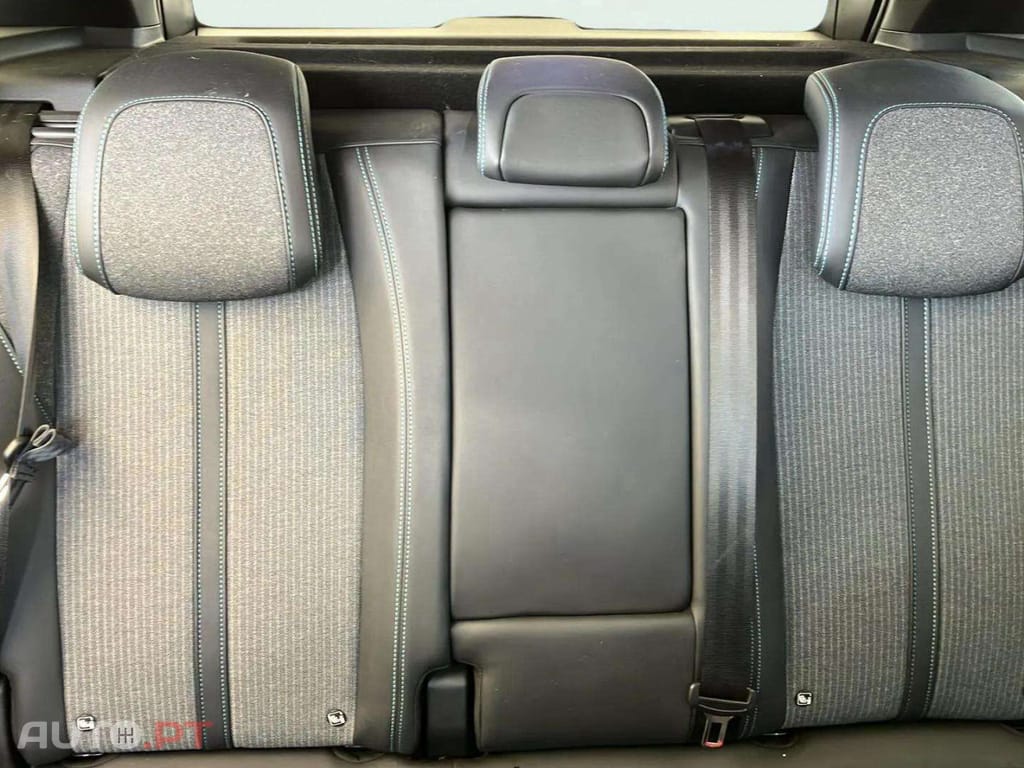 Peugeot 3008 1.6 Hybrid Allure Pack e-EAT8