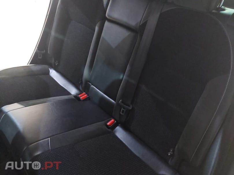 Citroen C4 PureTech 130 Stop & Start EAT6 Selection