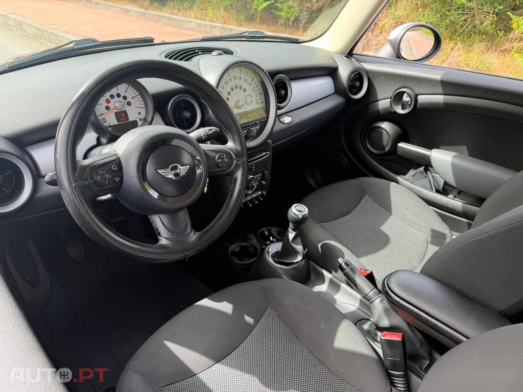 MINI Cooper D