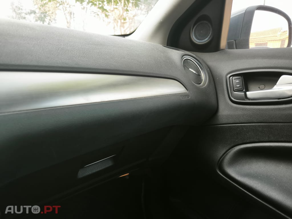 Ford Mondeo 1.8 tdci Titanium