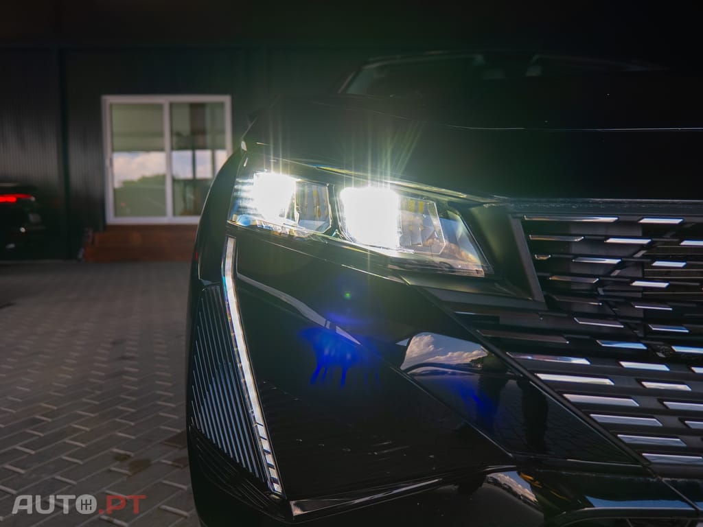 Peugeot 408 1.2 PureTech Allure EAT8