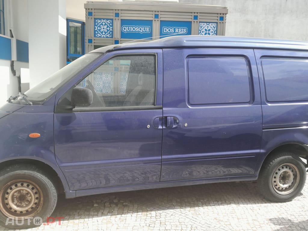 Nissan Vanette Combo