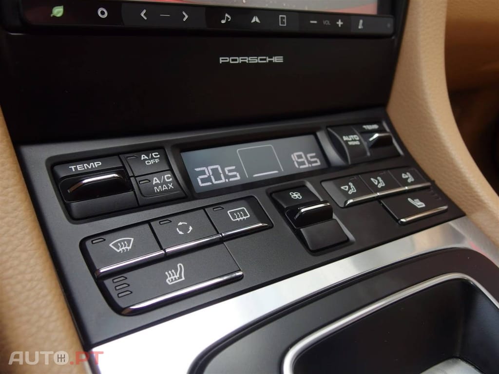 Porsche 911 Carrera