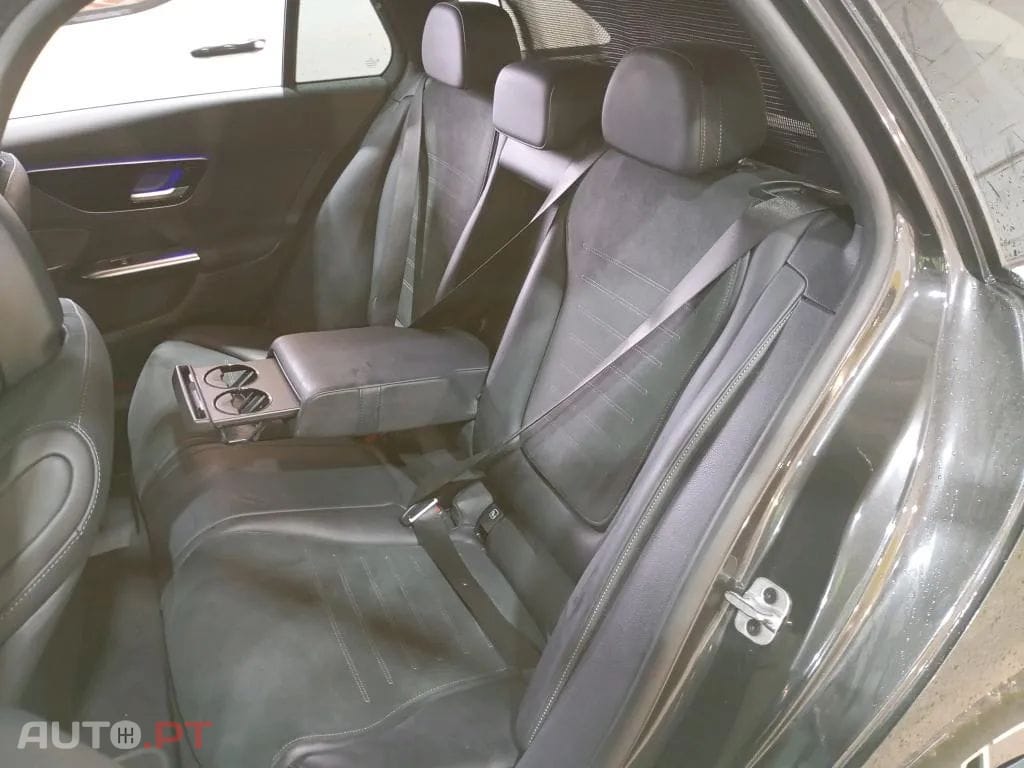 Mercedes-Benz C 300 e AMG Line