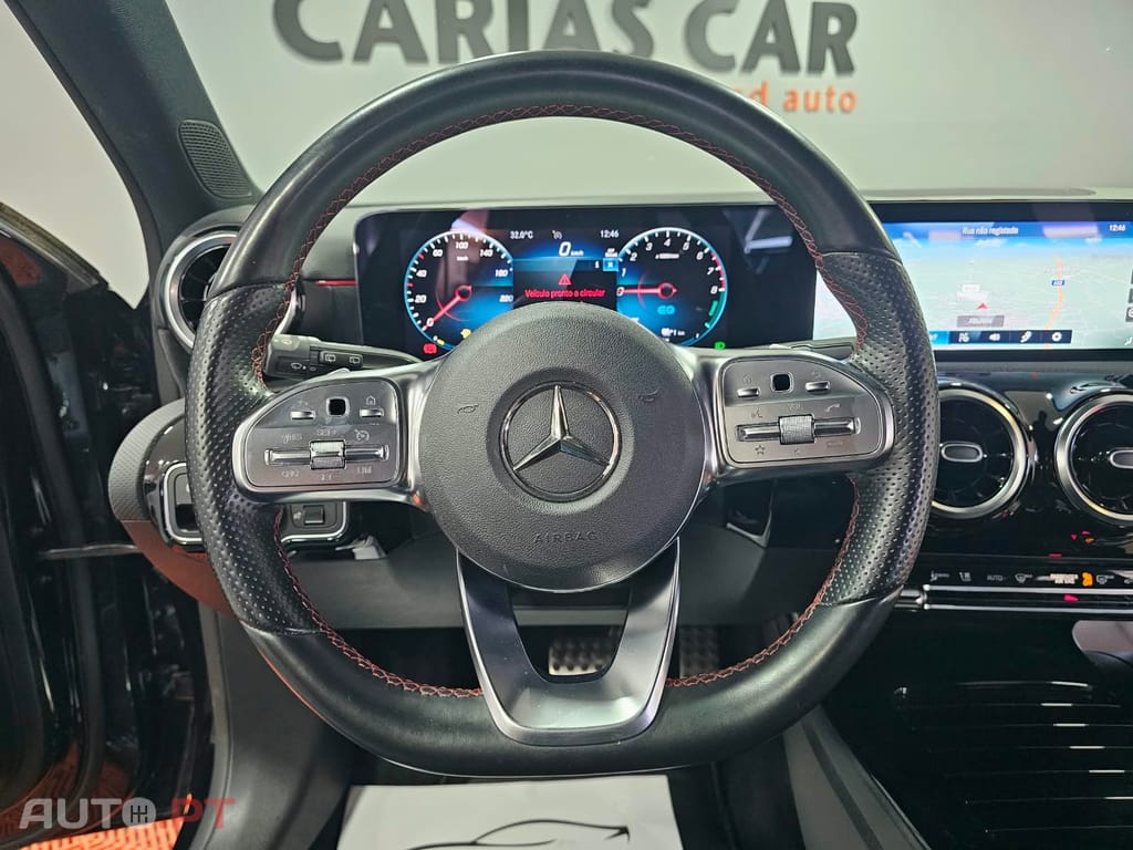 Mercedes-Benz A 250 e AMG Line