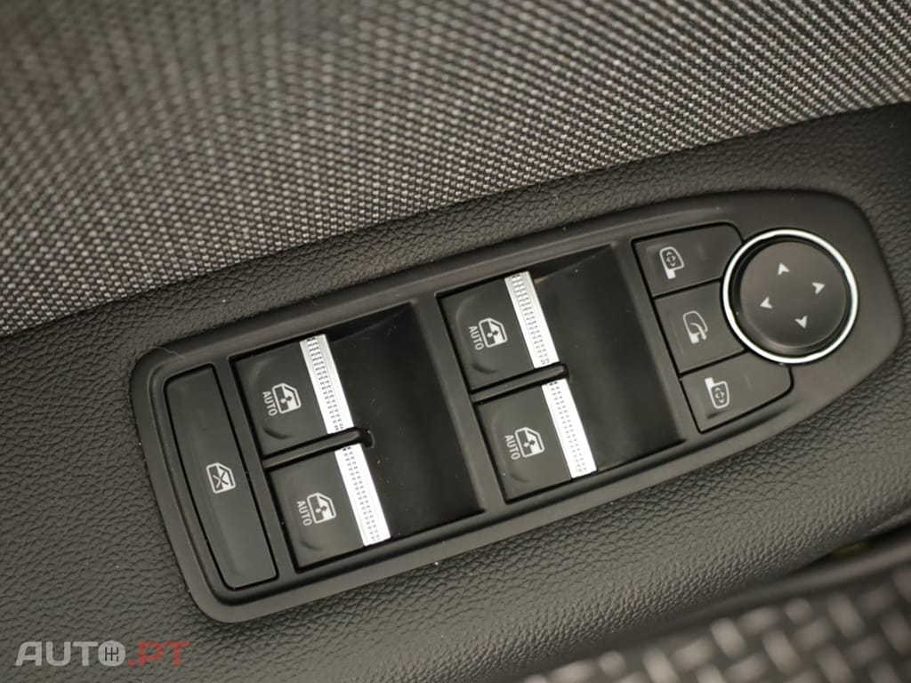 Renault Captur Captur 1.0 TCe Techno Bi-Fuel