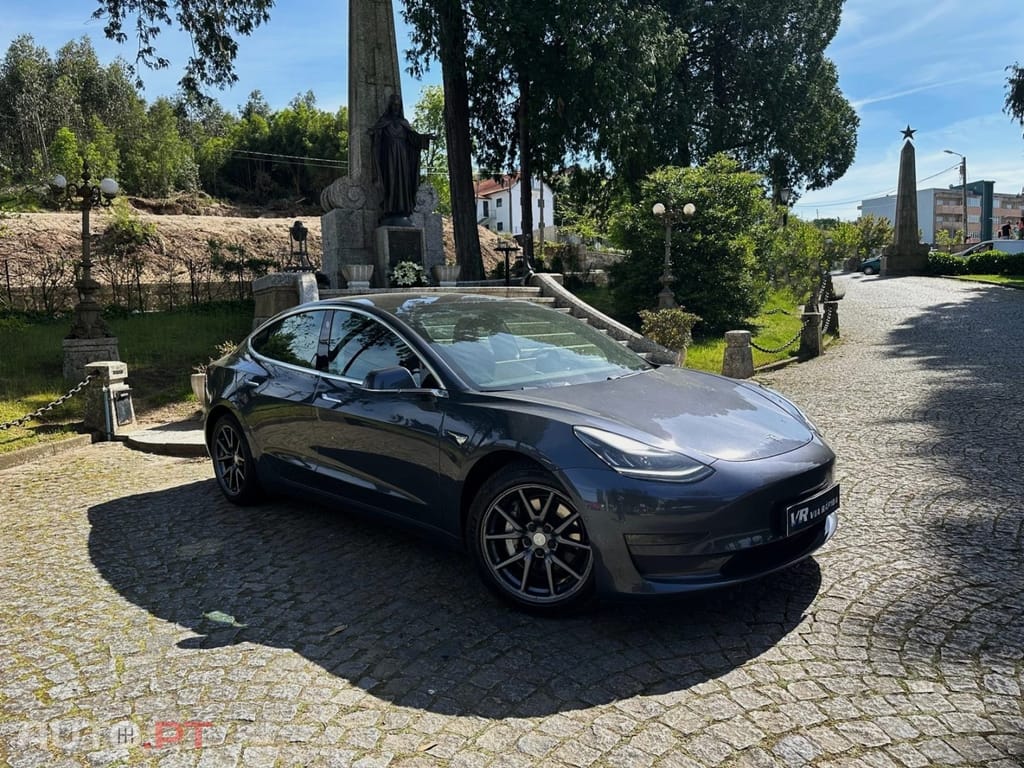 Tesla Model 3 Long-Range Dual Motor AWD