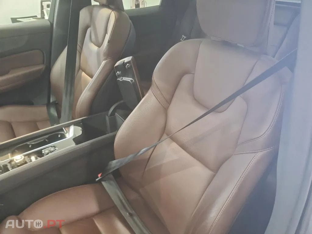Volvo XC60 2.0 T6 PHEV Inscription AWD