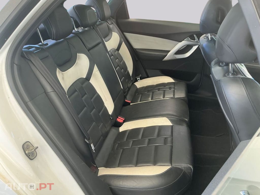 Citroen DS5 2.0 HDi Hybrid4 SportChic
