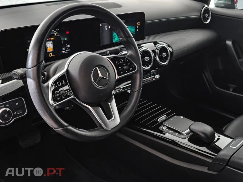 Mercedes-Benz A 250 Hybrid EQ Power