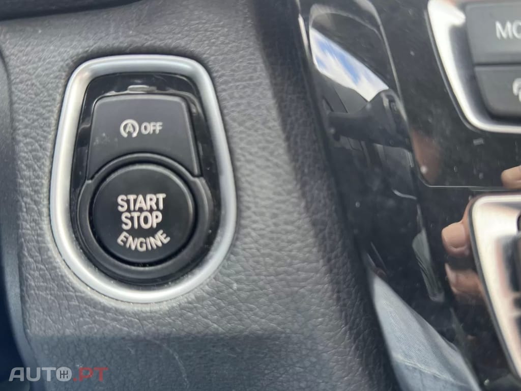 BMW 320 d Touring Advantage Auto