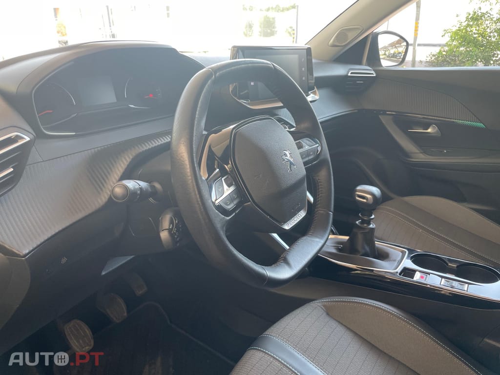 Peugeot 2008 PureTech 100 Stop&Start Allure