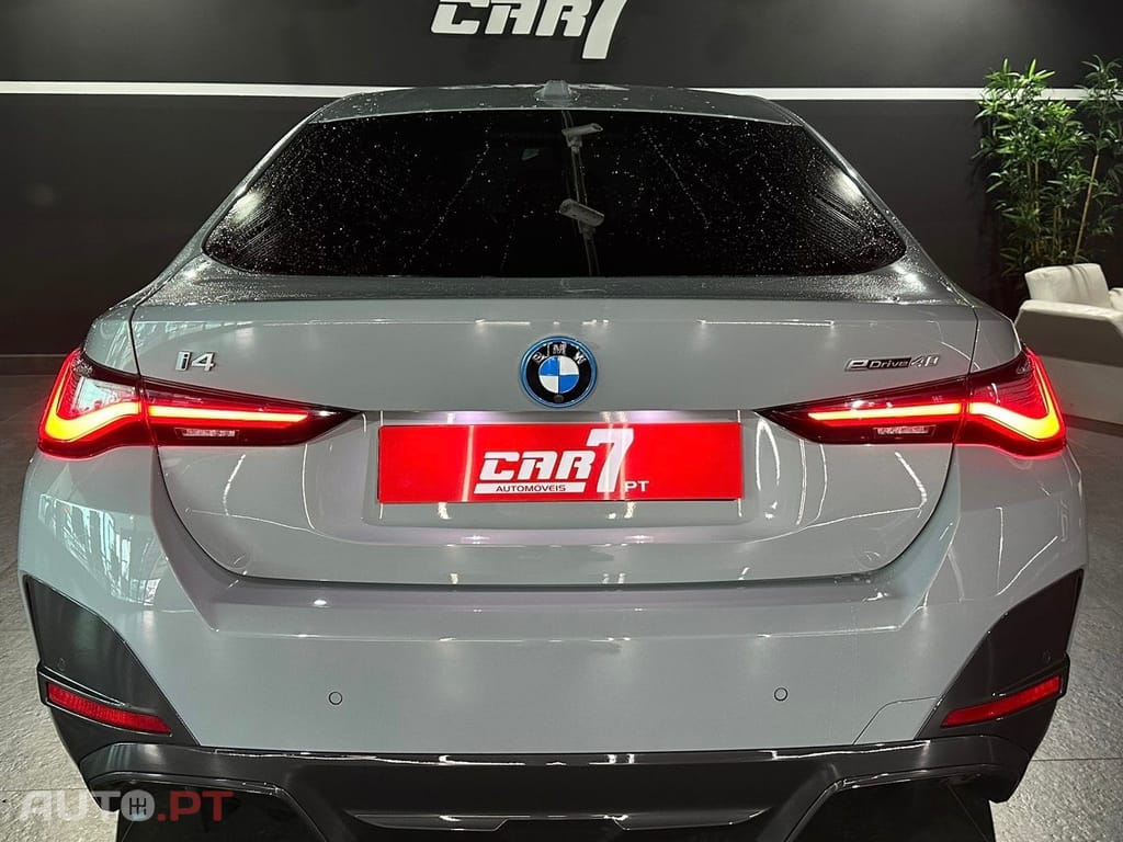 BMW i4 eDrive40 Pack Desportivo M Pro