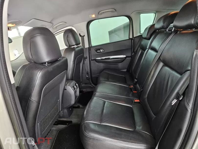 Peugeot 3008 2.0 HDi Hybrid4 88g