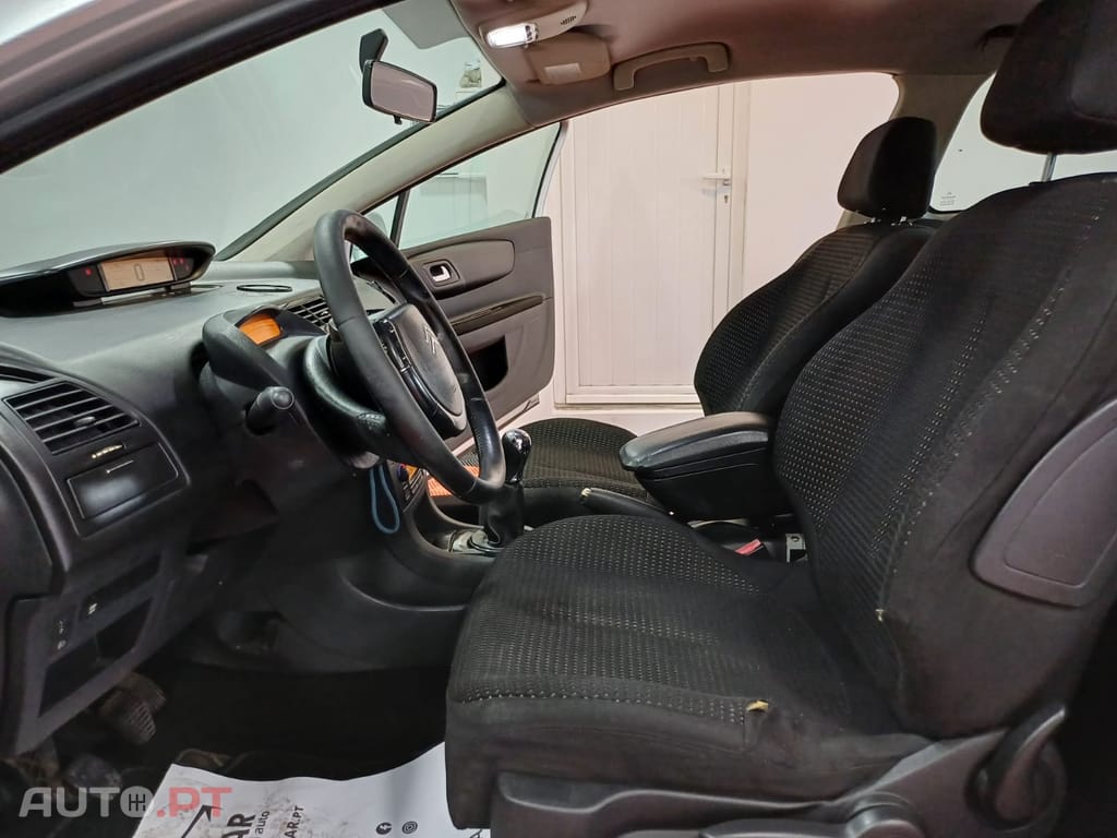 Citroen C4 1.6 HDi 110 VTR