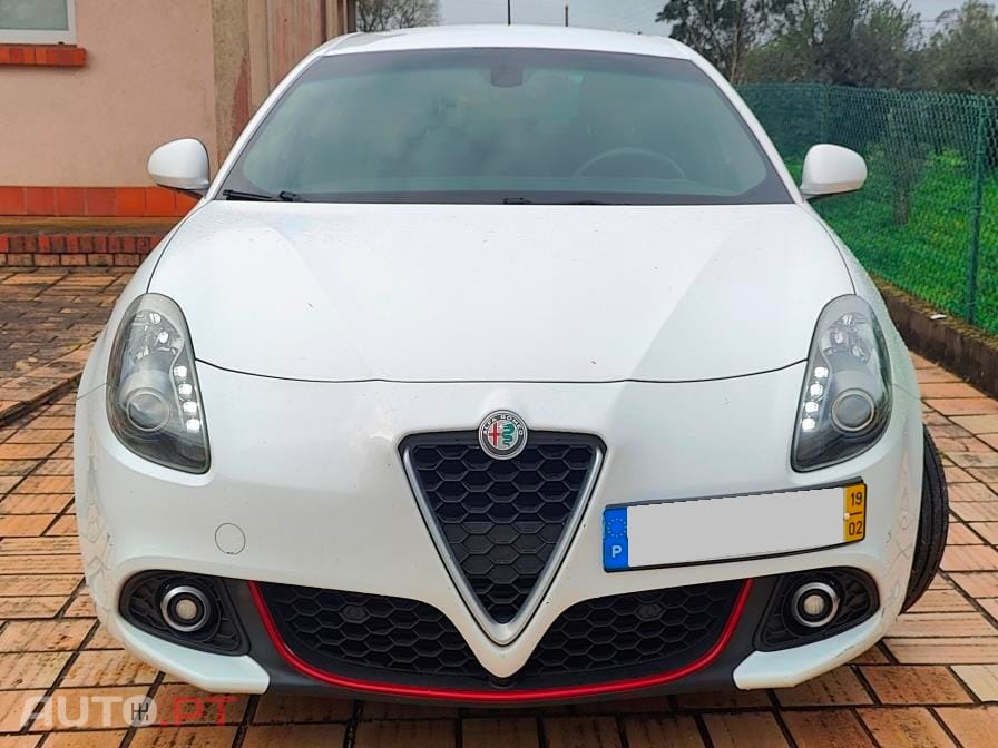 Alfa Romeo Giulietta 1.6 JTDM-2 Sport 120cv / 185€ mês