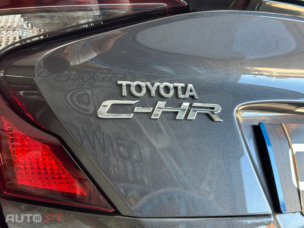 Toyota C-HR 1.8 HSD Comfort+P.Style