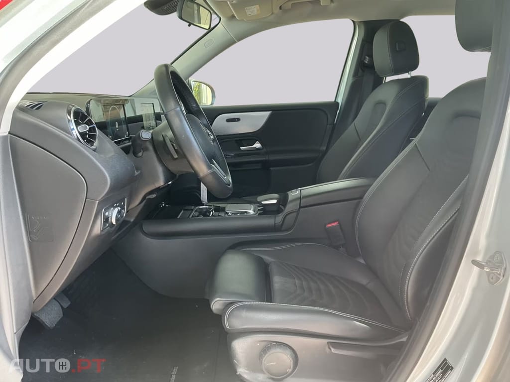 Mercedes-Benz GLB 200 Business I.V.A DEDUTIVEL 