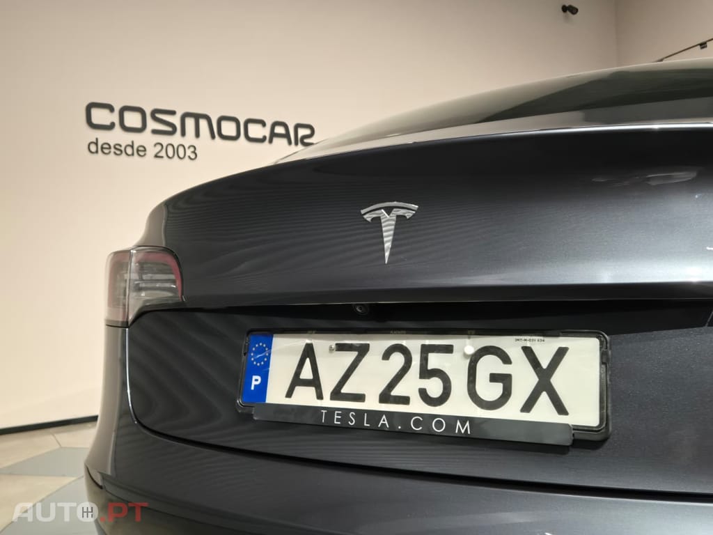 Tesla Model 3 BEV RWD — fotografia 31