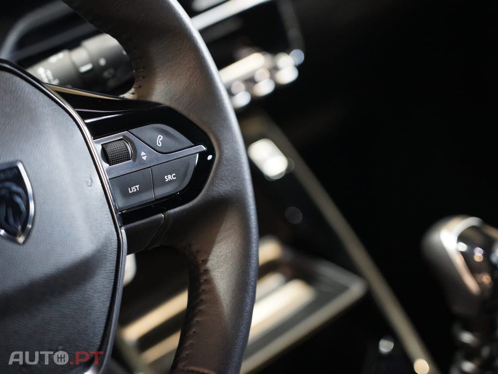 Peugeot 2008 1.2 PureTech Allure