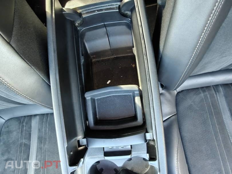 Peugeot 5008 1.5 BlueHDi GT EAT8