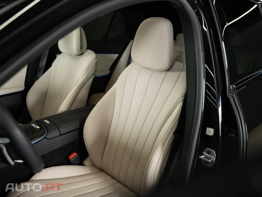 Mercedes-Benz E 300 9G-TRONIC AMG Line