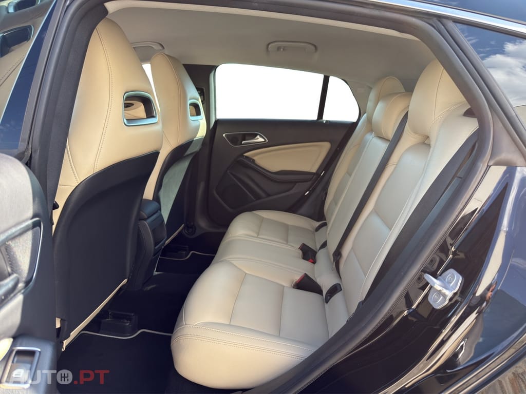 Mercedes-Benz CLA 200 Shooting Brake (CDI) d 7G-DCT