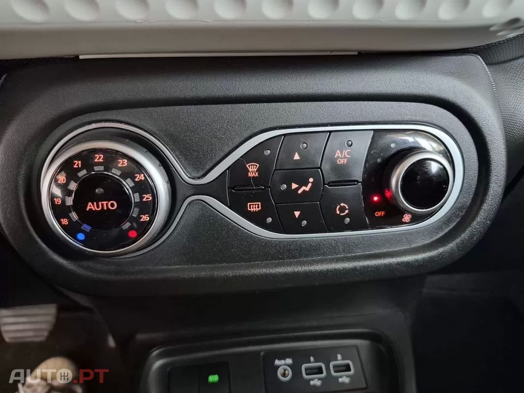 Renault Twingo Z.E. 22 Intens