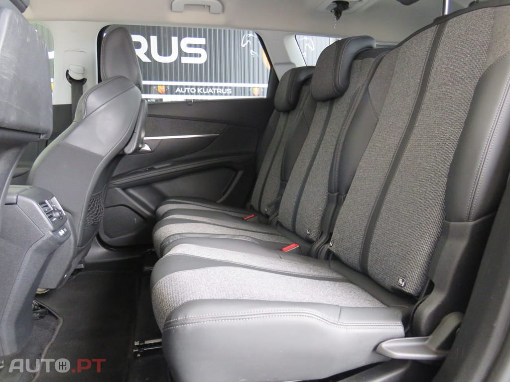 Peugeot 5008 1.5 BlueHDi Allure