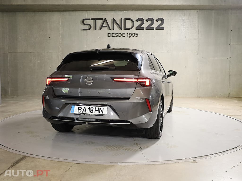 Opel Astra 1.2 T Elegance