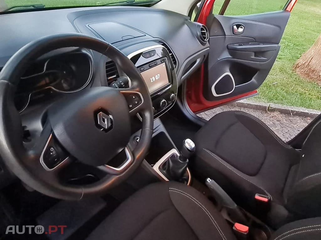 Renault Captur 1.5 dCi Red Edition