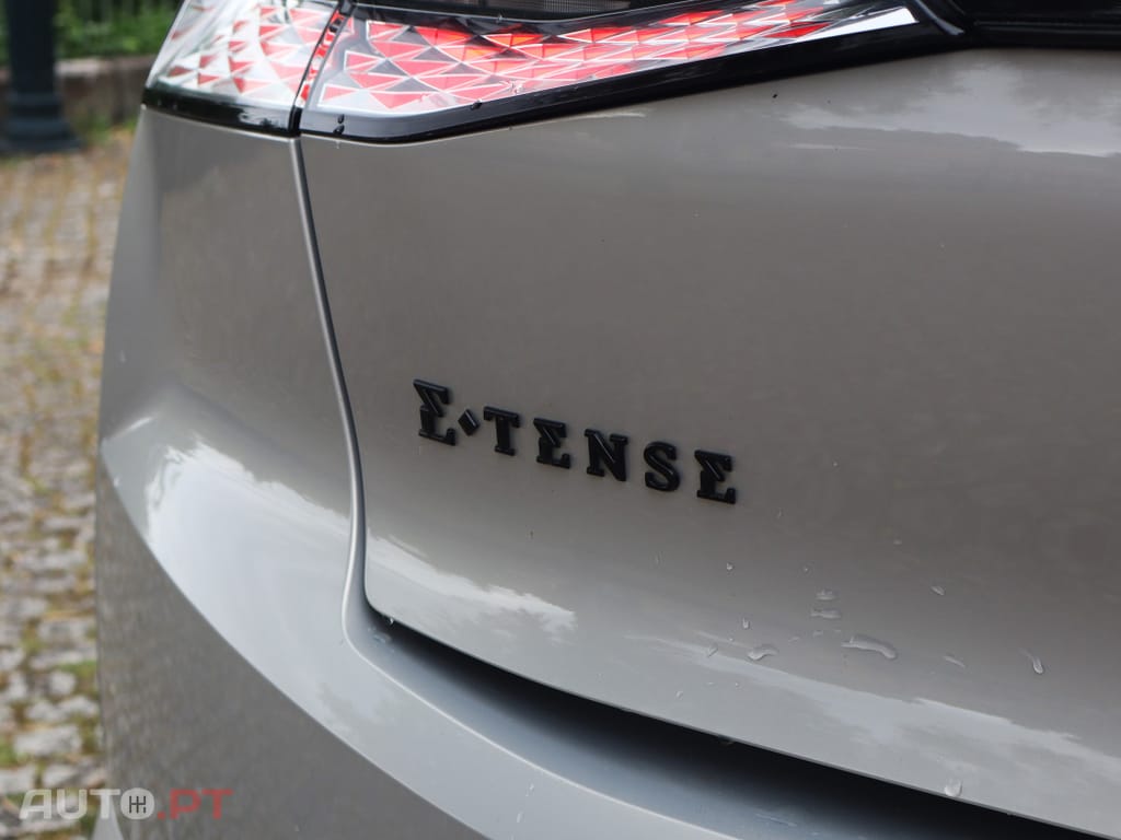 DS DS4 E-Tense Performance Line EAT8