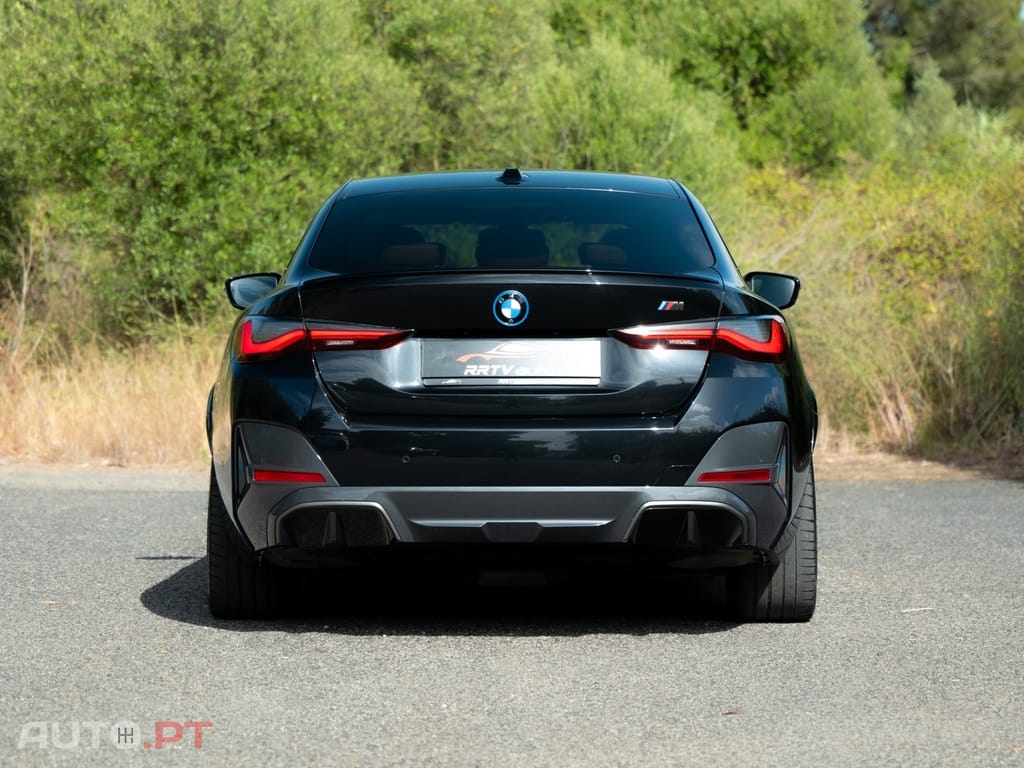 BMW i4 eDrive40 Pack Desportivo M Pro