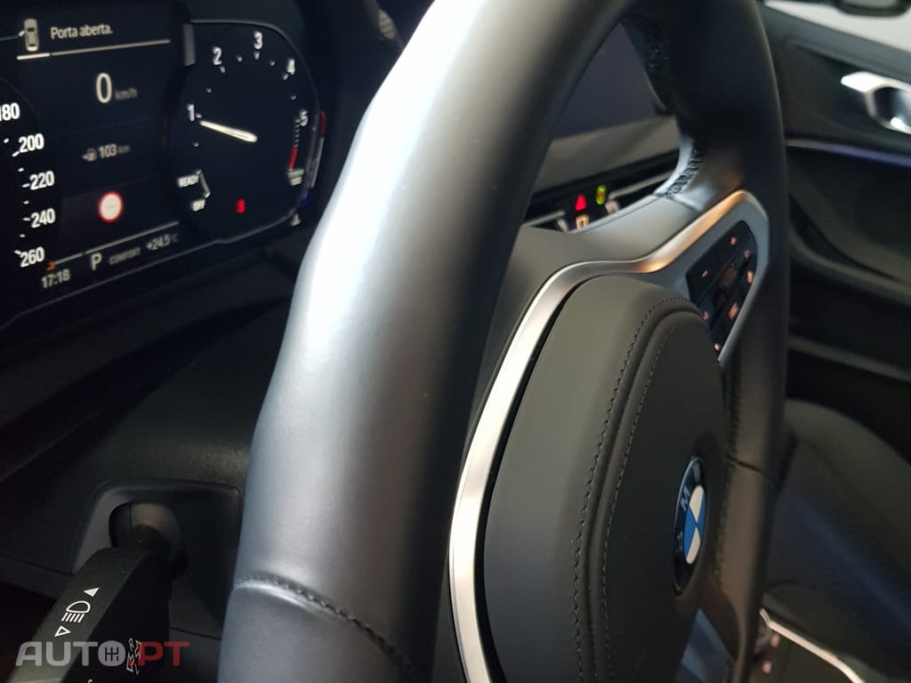 BMW 216 Grand coupê