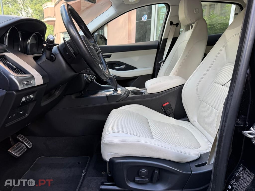 Jaguar E-Pace 2.0 i4 R-Dynamic HSE AWD Aut.
