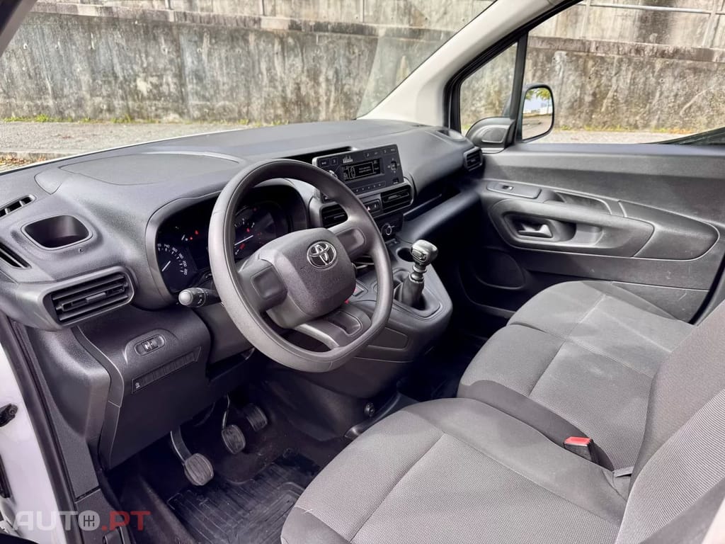 Toyota Proace City  L2 1.5D - 3 Lugares