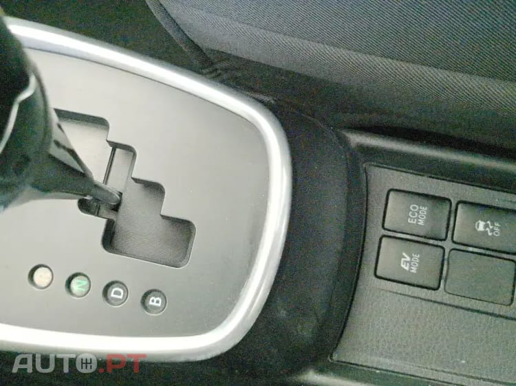 Toyota Yaris 1.5 HSD Sport +P.Techno+P.Luxury