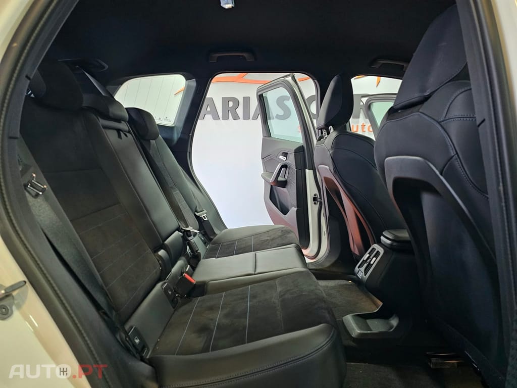 BMW iX1 eDrive20 Edição Desportiva M