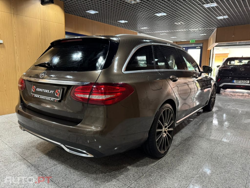 Mercedes-Benz C 300 BlueTEC Hybrid Avantgarde +
