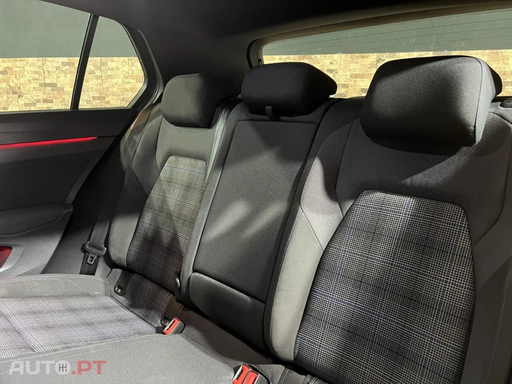 Volkswagen Golf VIII 1.4 GTE Plug-in Hybrid