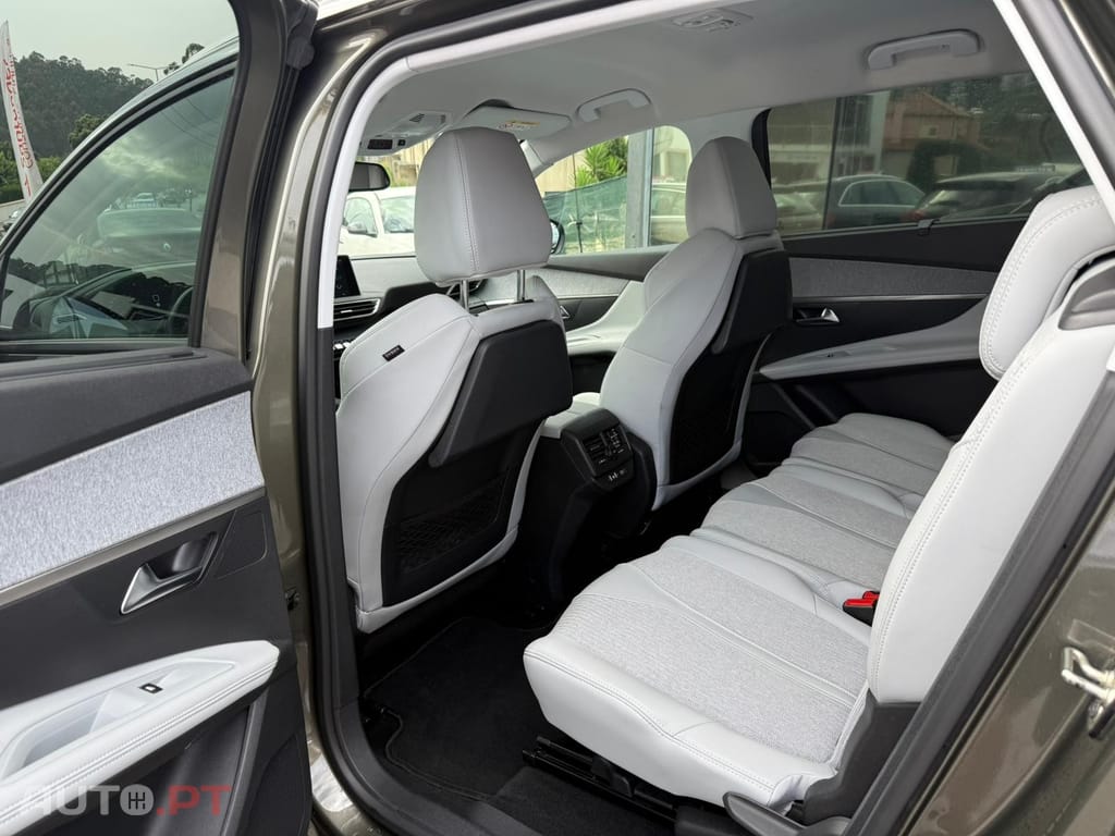 Peugeot 5008 1.5 BlueHDi Allure