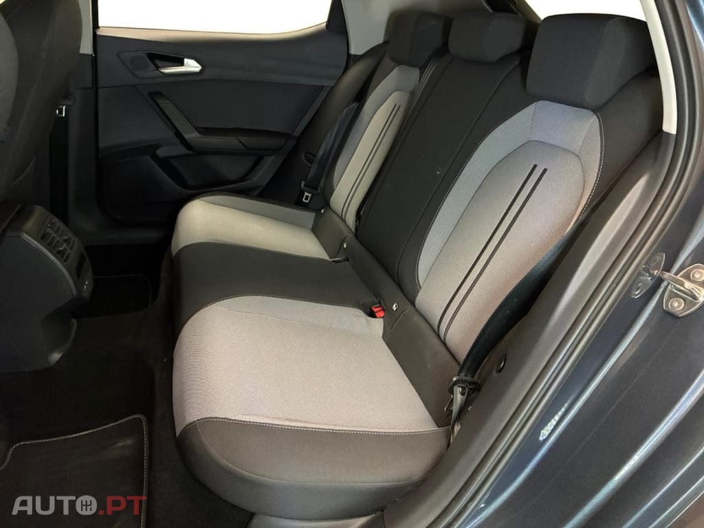 Seat Leon 1.5 eTSI Hybrid Business DSG