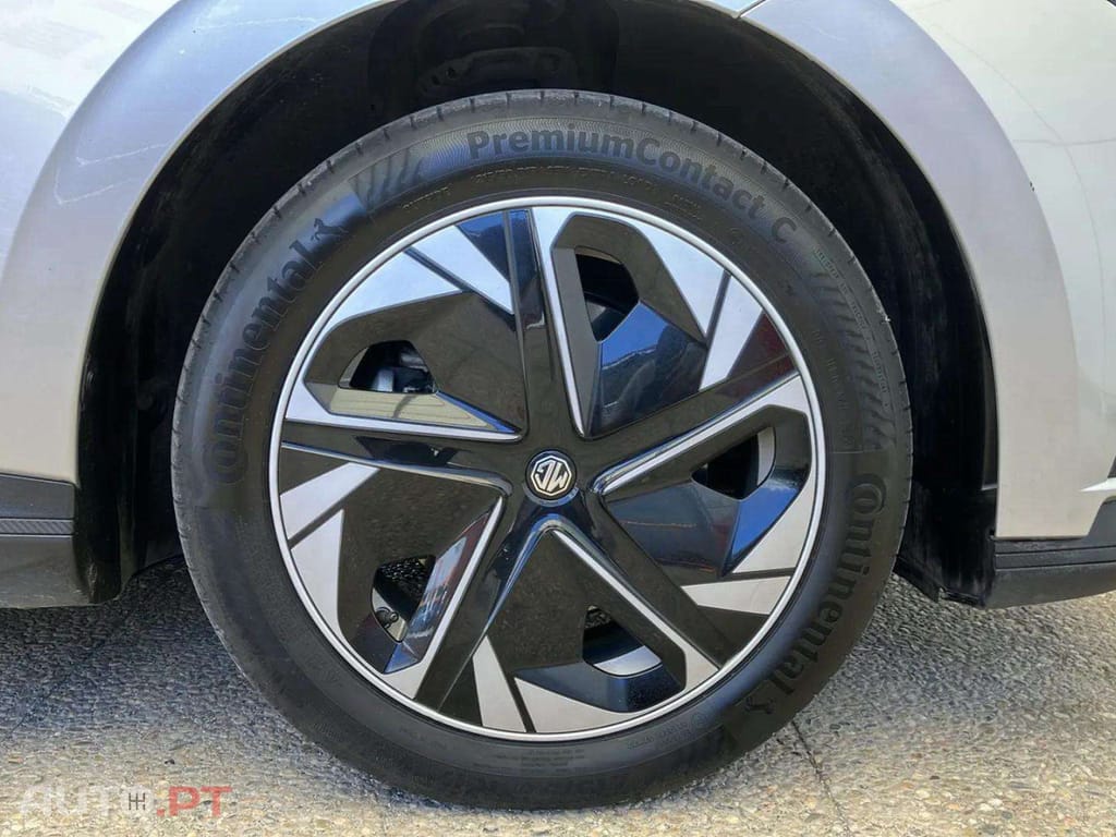 MG MG4 51 kWh Standard