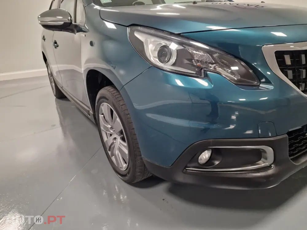 Peugeot 2008 1.2 PureTech Style