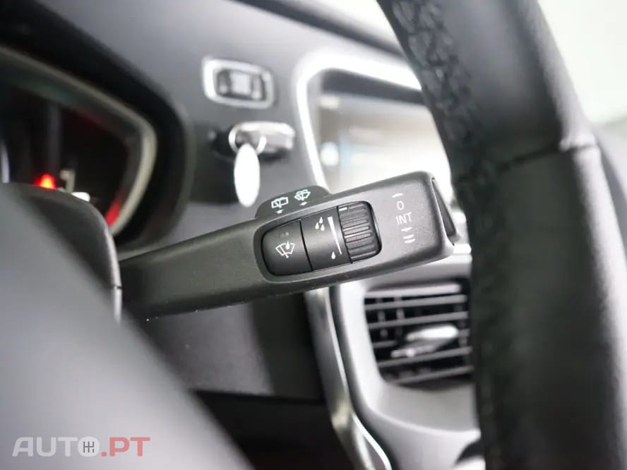 Volvo V40 1.6 D2 Summum