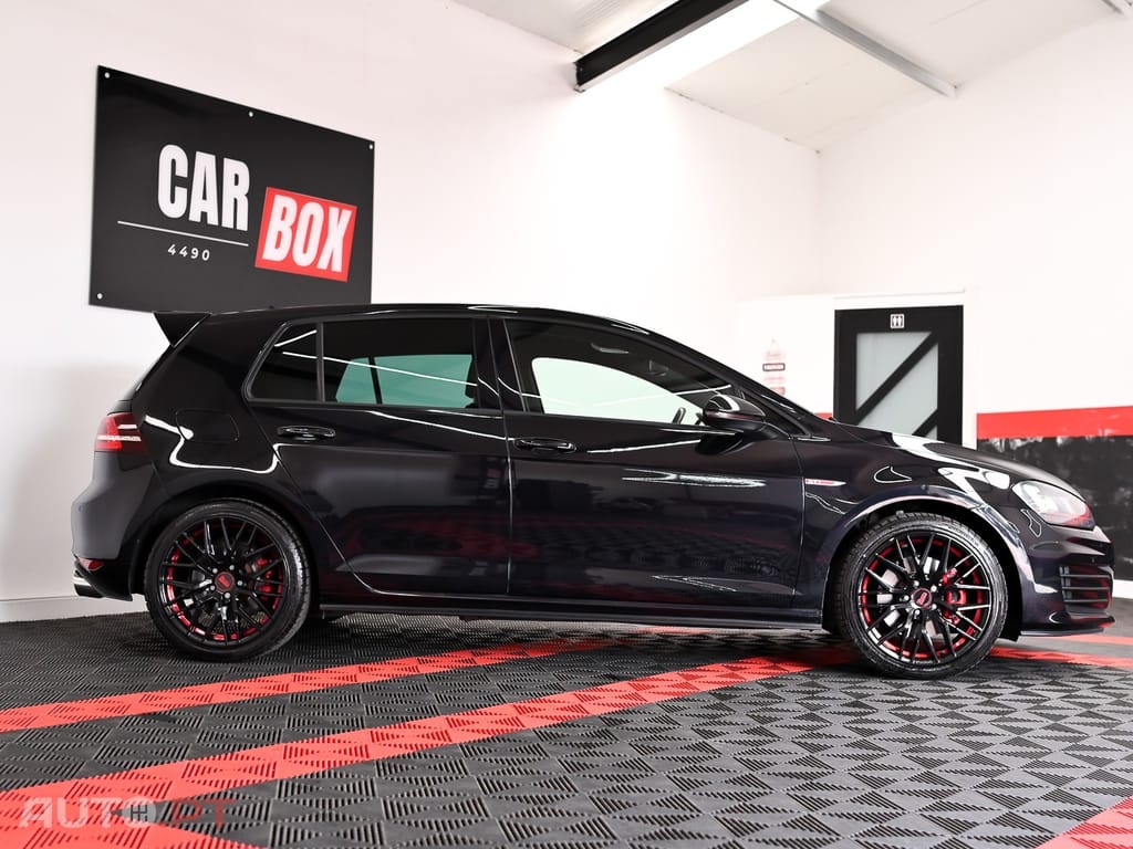 Volkswagen Golf 2.0 TSI GTI DSG