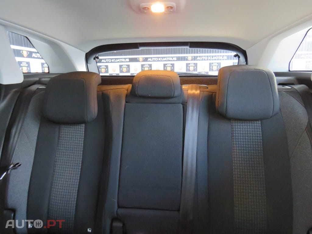 Peugeot 3008 1.5 BlueHDi Active