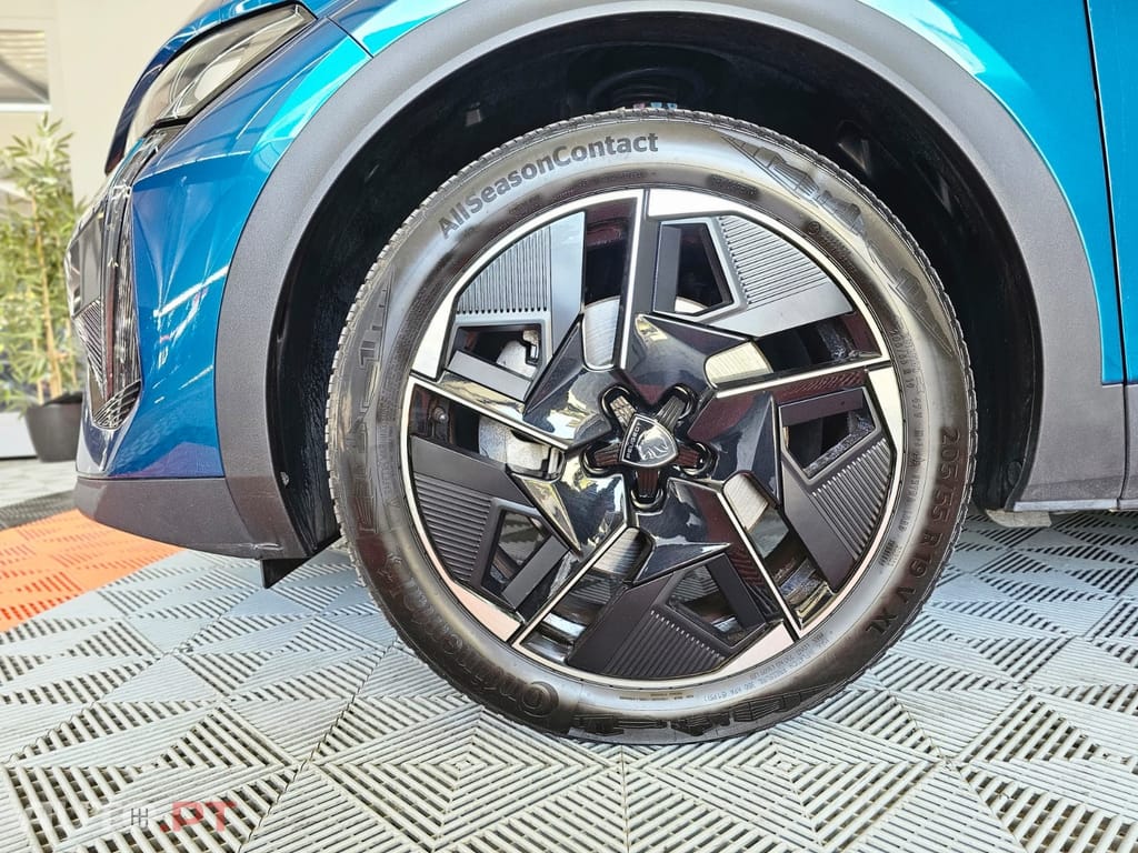 Peugeot 408 1.6 Hybrid Allure e-EAT8