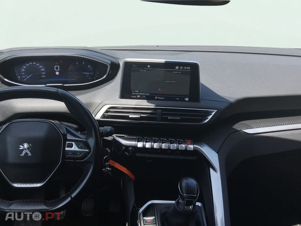 Peugeot 3008 1.5 BlueHDi Active