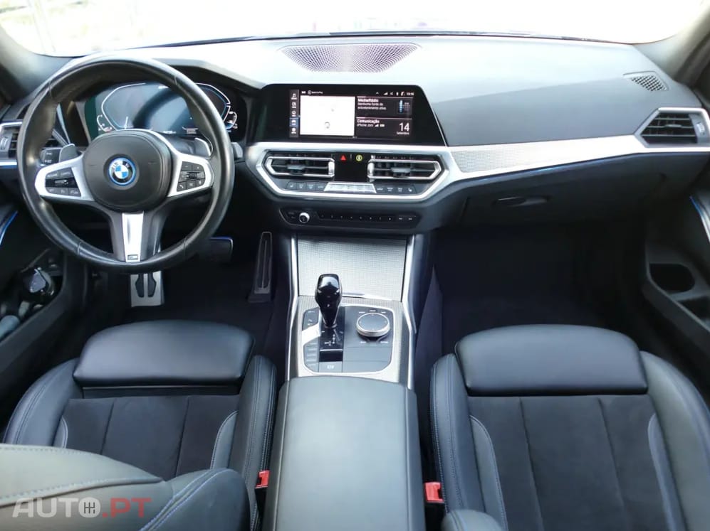 BMW 330 e Pack Desportivo M Auto